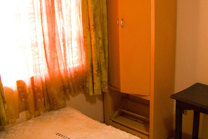 Room 3 of 41
