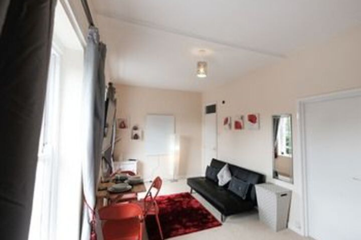 Room 15 of 23