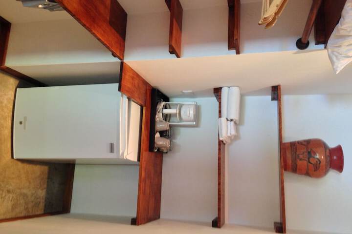 Room 10 of 67