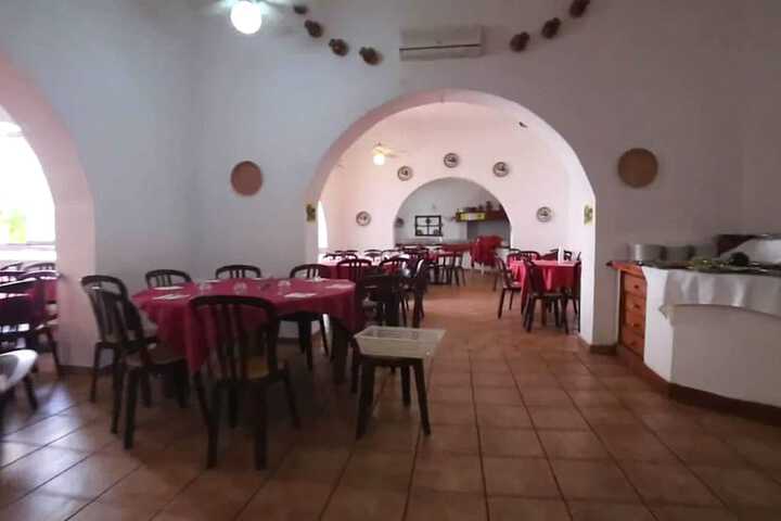 Dining 11 of 17