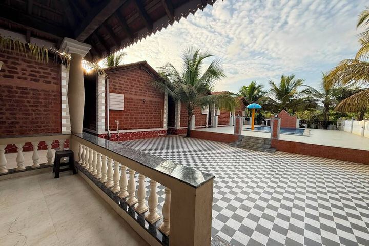Terrace/Patio 32 of 34