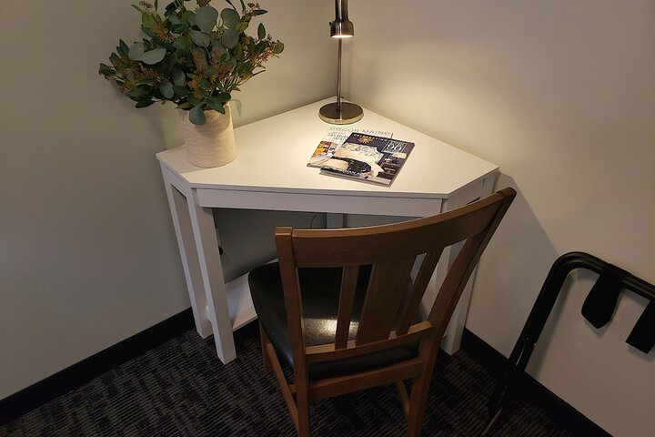 Room 6 of 22