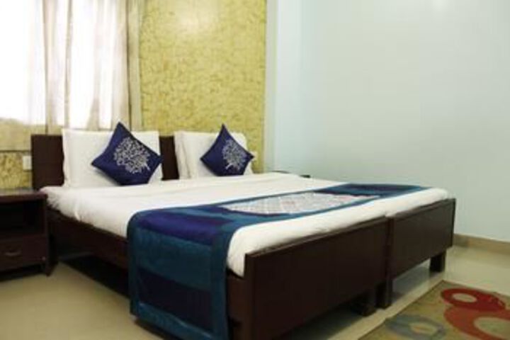 Room 14 of 20