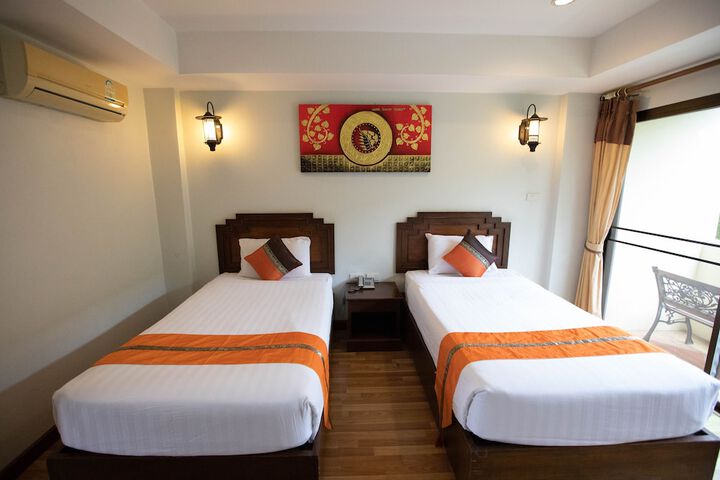 Room 21 of 72