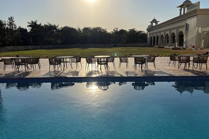 Pool 48 of 70