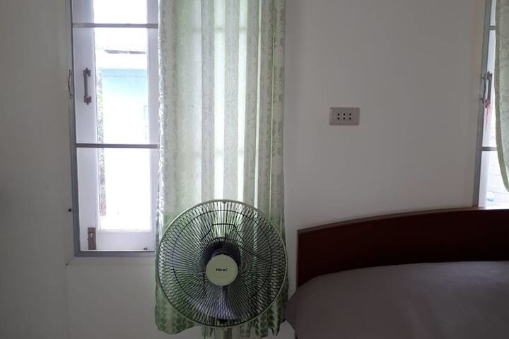 Room 13 of 21