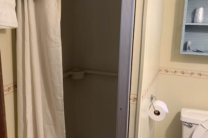 Room 40 of 48