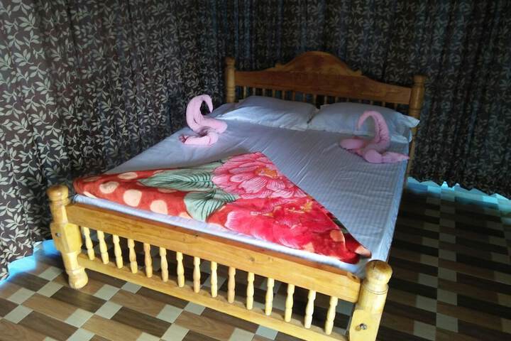 Room 14 of 169