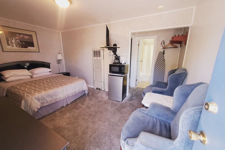 Room 7 of 19
