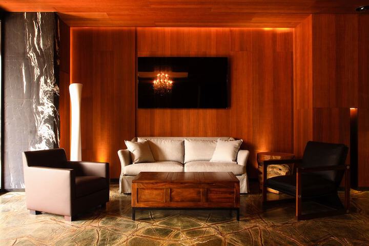 Hotel Lobby