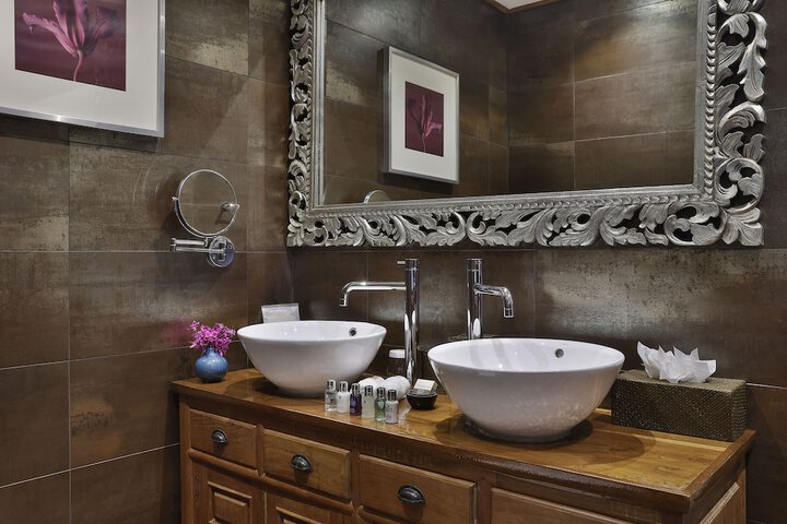Clean Restrooms