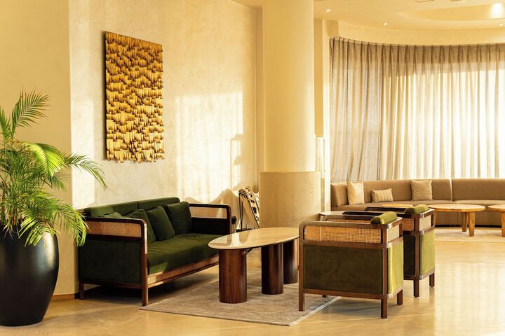 Hotel Interior 5 of 38