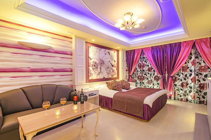 Room 27 of 41