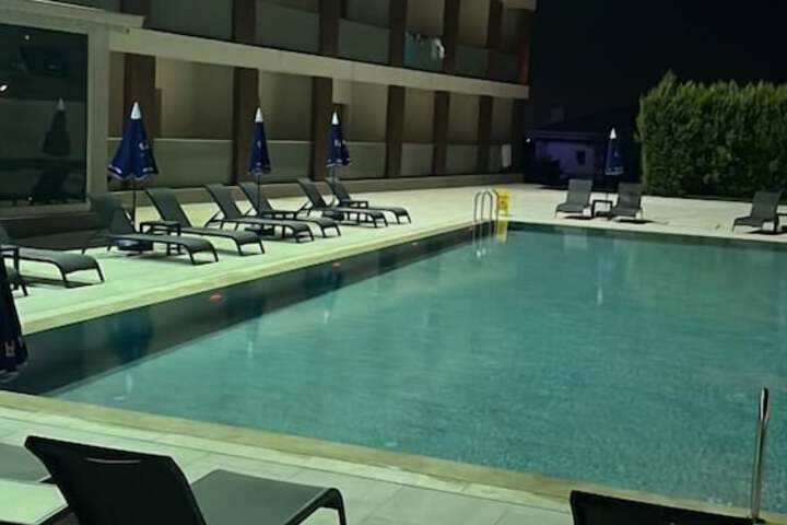 Pools & Facilities