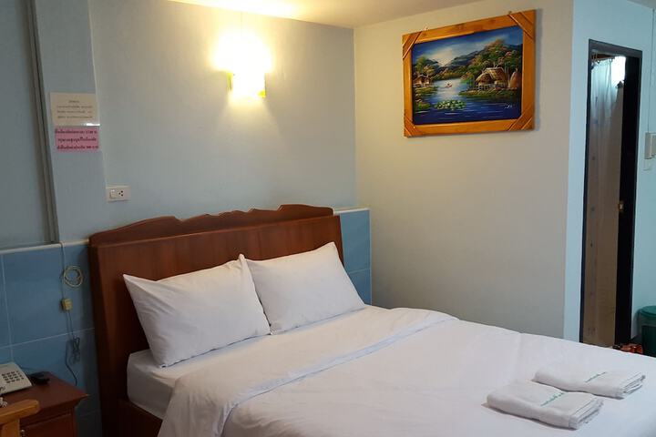 Room 3 of 23
