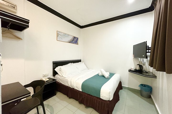 Room 12 of 36