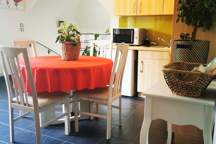 Dining Photos