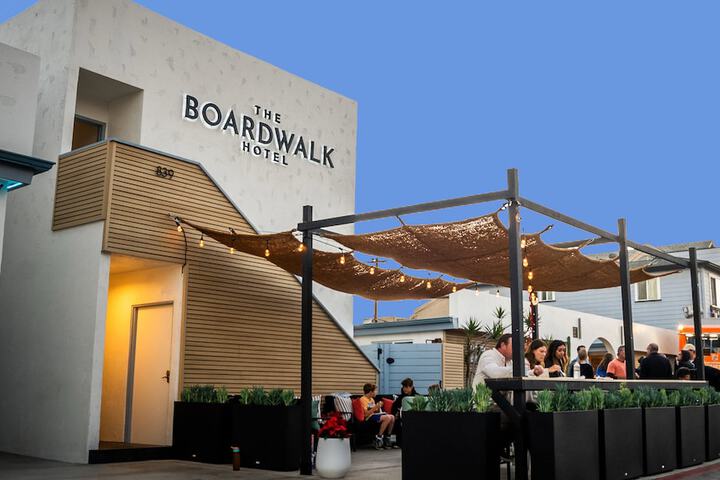 Image of Boardwalk Hotel: Bikes Boards & Beach Gear Included