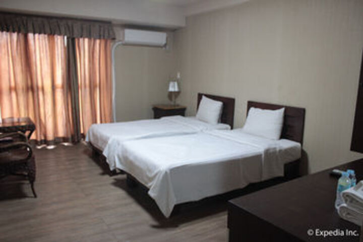 Room 41 of 79