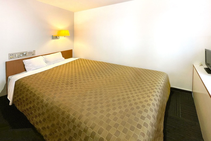 Room 14 of 30