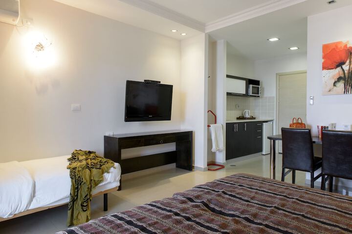 Room 44 of 63