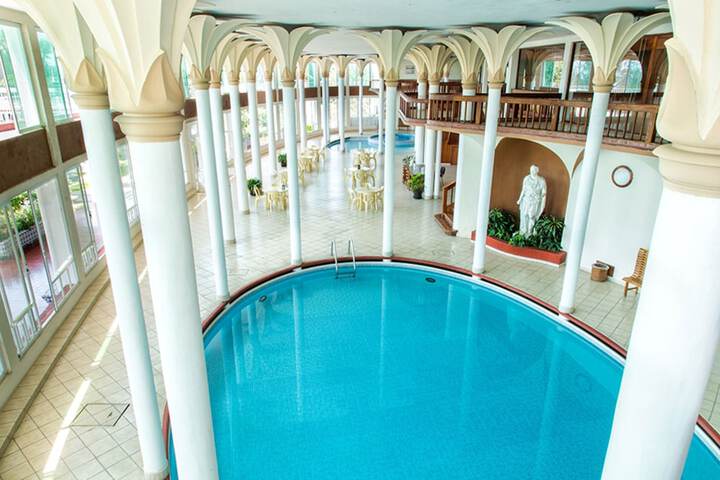 Pool 87 of 182