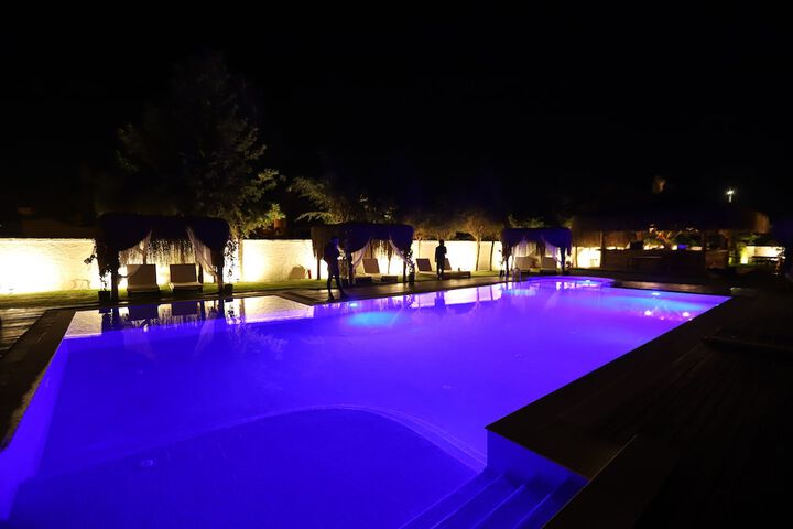 Pool 51 of 75