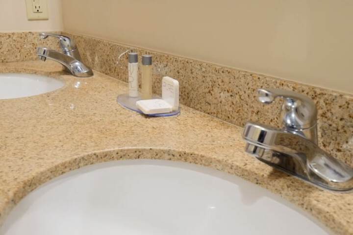 Bathroom sink