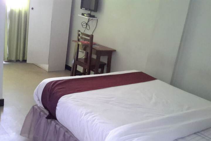 Room 6 of 30