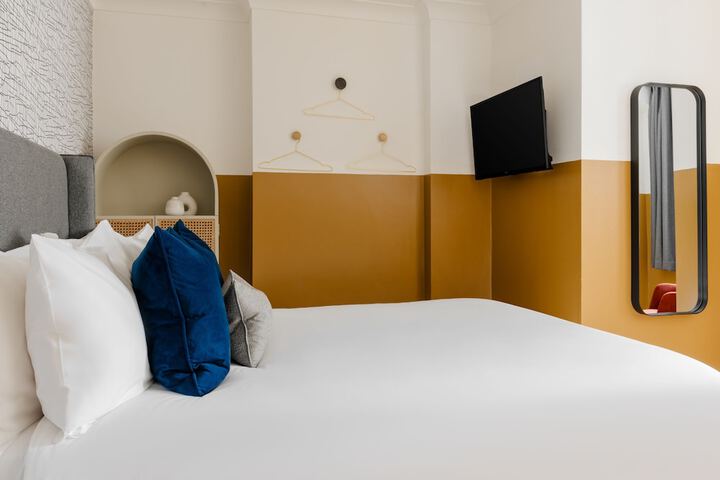 Room 20 of 135