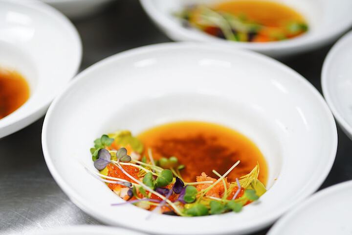 Dining 4 of 7