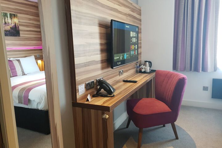 Room 14 of 46