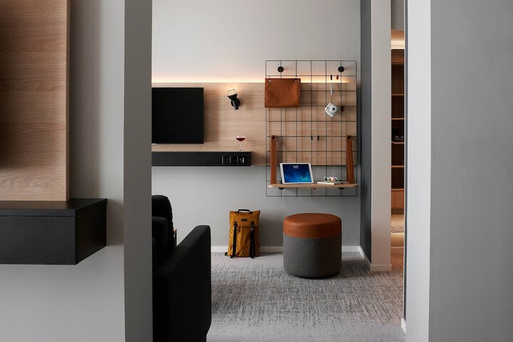 Room 3 of 31