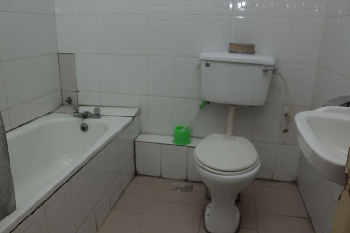 Room 15 of 25