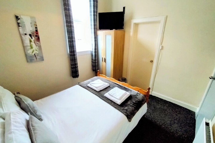 Room 21 of 61