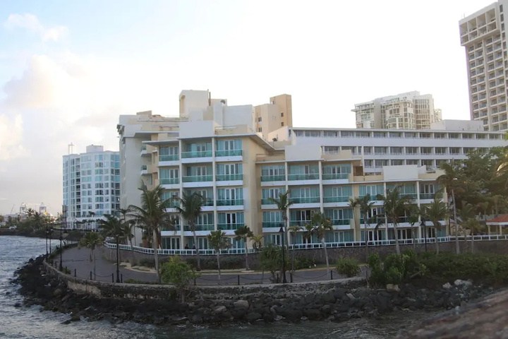 Image of Condado Lagoon Villas 1