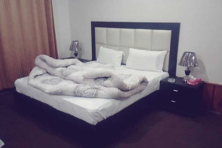Room 25 of 29