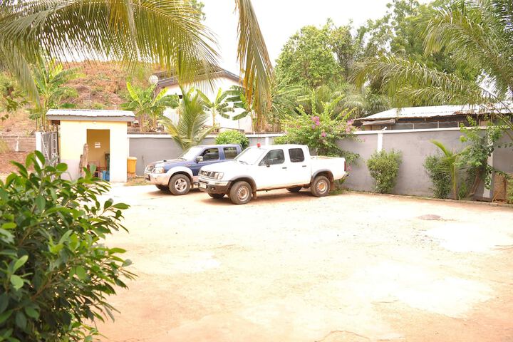 Property Grounds 48 of 53