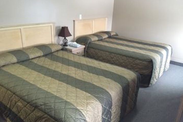 Room 7 of 14