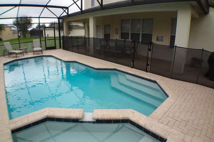 Pool 82 of 87
