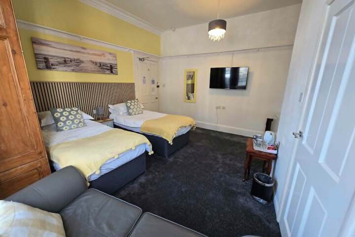 Room 71 of 86