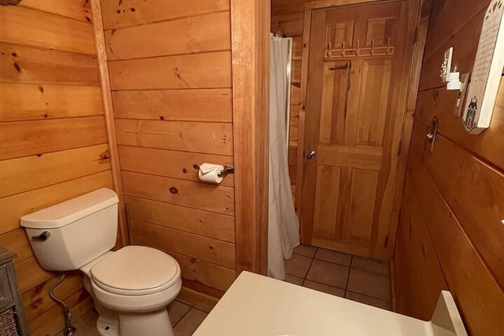 Room 11 of 24