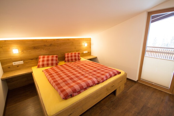 Room 6 of 21