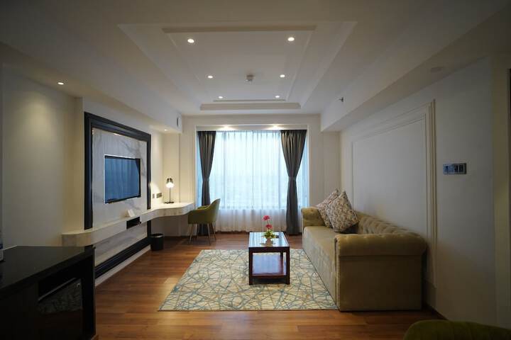 Room 32 of 70