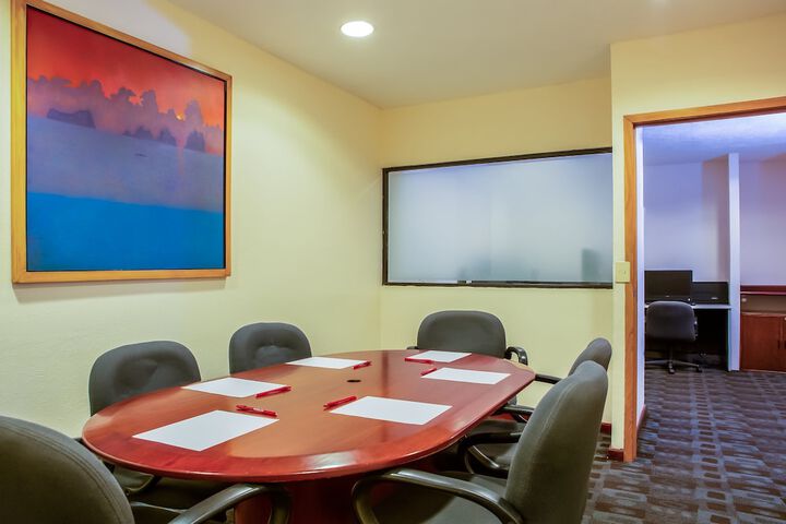 Business Center 31 of 40