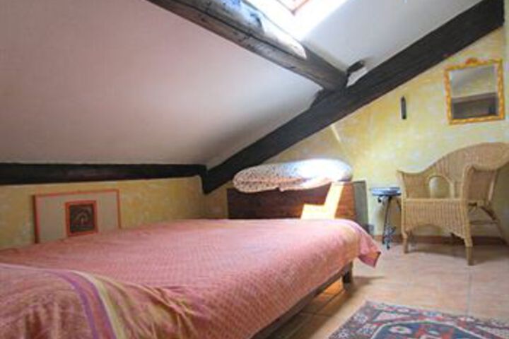 Room 28 of 80