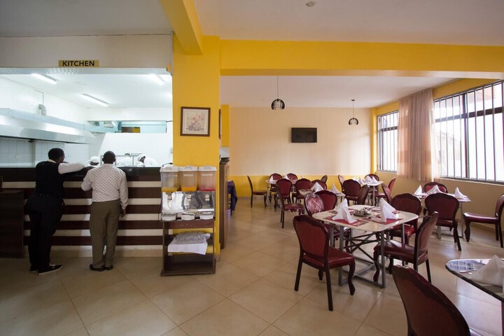 Dining 73 of 88