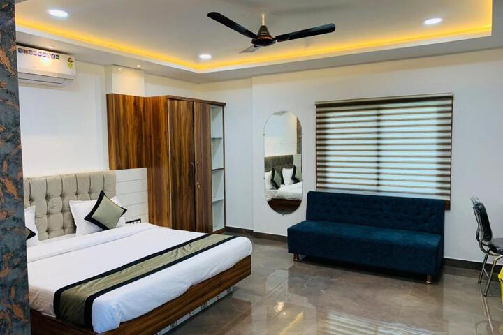 Hotel StaywellPithampur