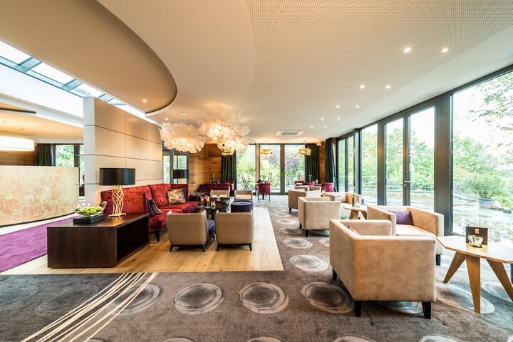Hotel Lobby