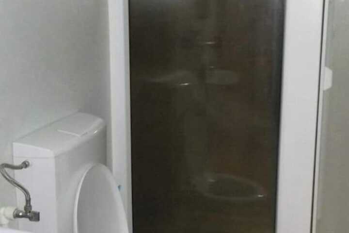 Room 6 of 6